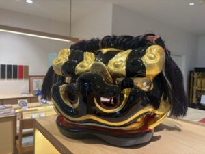 獅子舞の修復をさせていただきました
